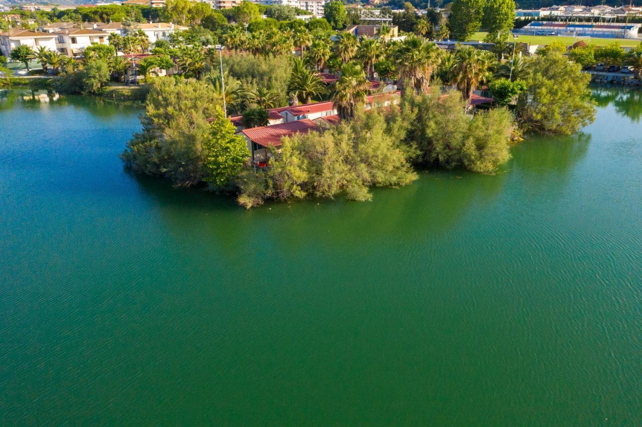 Village Lake Placid Silvi Marina Kültér fotó